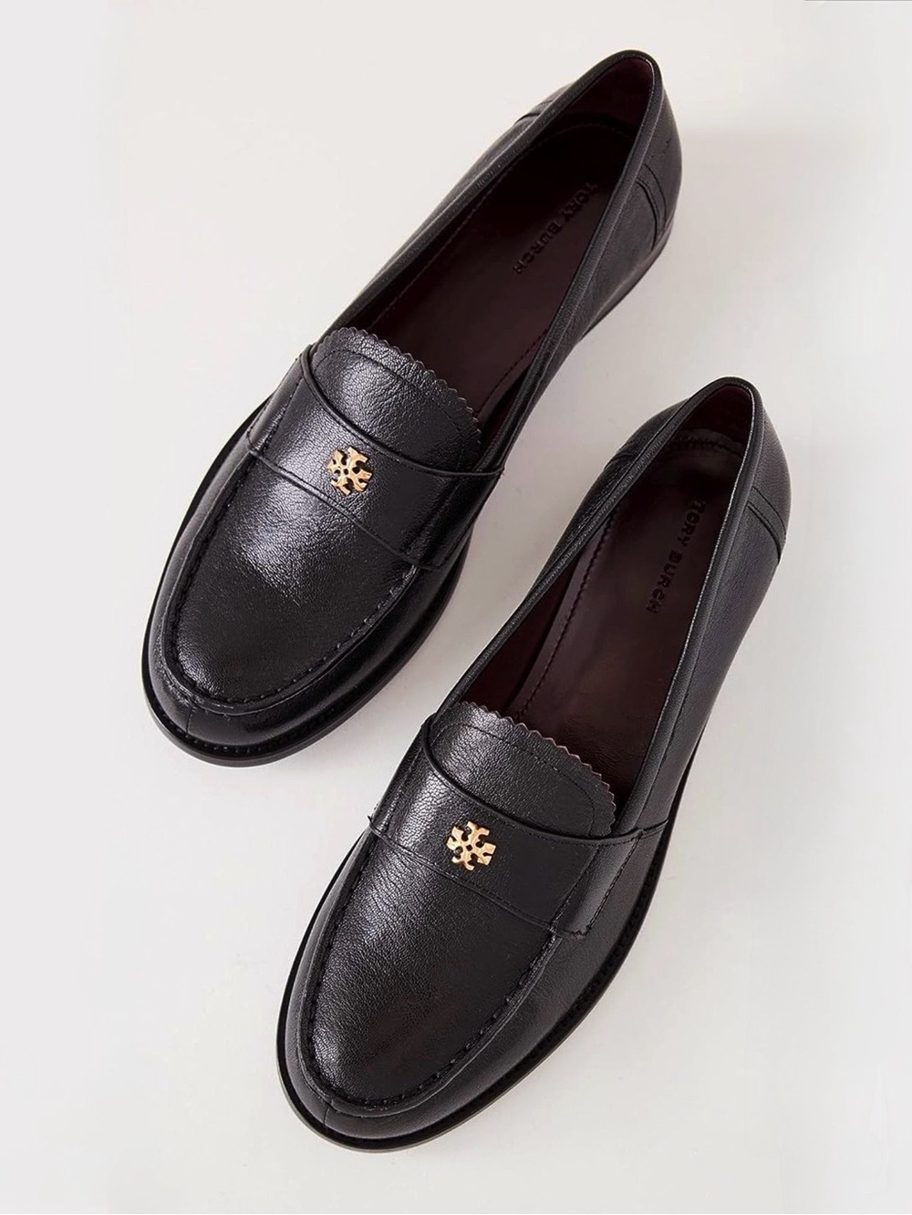 TORY BURCH Classic Loafers Black Leather Gold Double T 6.5